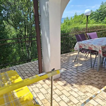 Krk Pepina شقة
